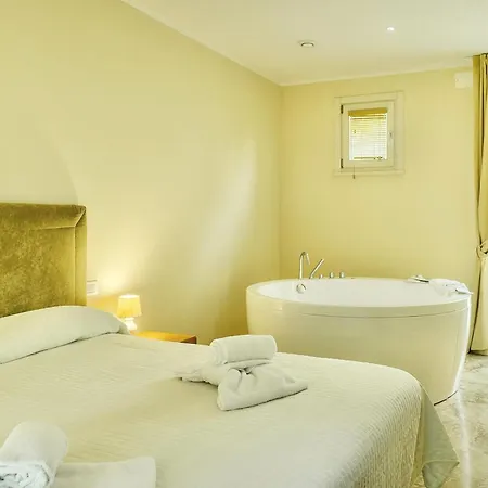 Building-residence With Swimming-pool Immersed In The Tuscan Countryside, Elegant With Air Conditioning And Private Outdoor Space Appart hôtel Collemezzano