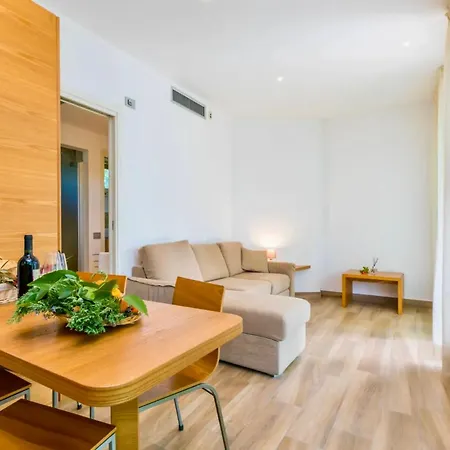 Building-residence With Swimming-pool Immersed In The Tuscan Countryside, Elegant With Air Conditioning And Private Outdoor Space Apartmanhotel *