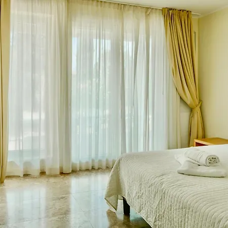 Apartmanhotel Building-residence With Swimming-pool Immersed In The Tuscan Countryside, Elegant With Air Conditioning And Private Outdoor Space