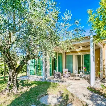 Building-residence With Swimming-pool Immersed In The Tuscan Countryside, Elegant With Air Conditioning And Private Outdoor Space Collemezzano